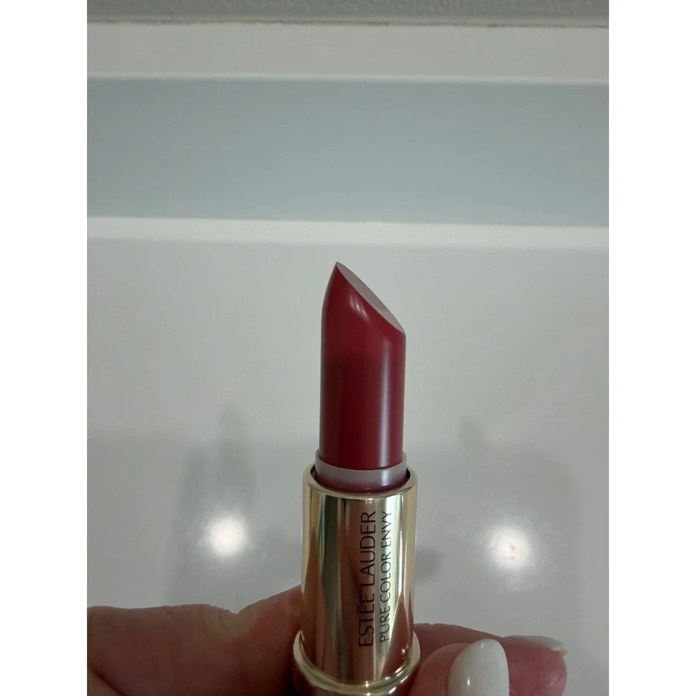 Estee Lauder Old Money Pure Color Envy Lipstick Womens 420 Rebellious Rose Red